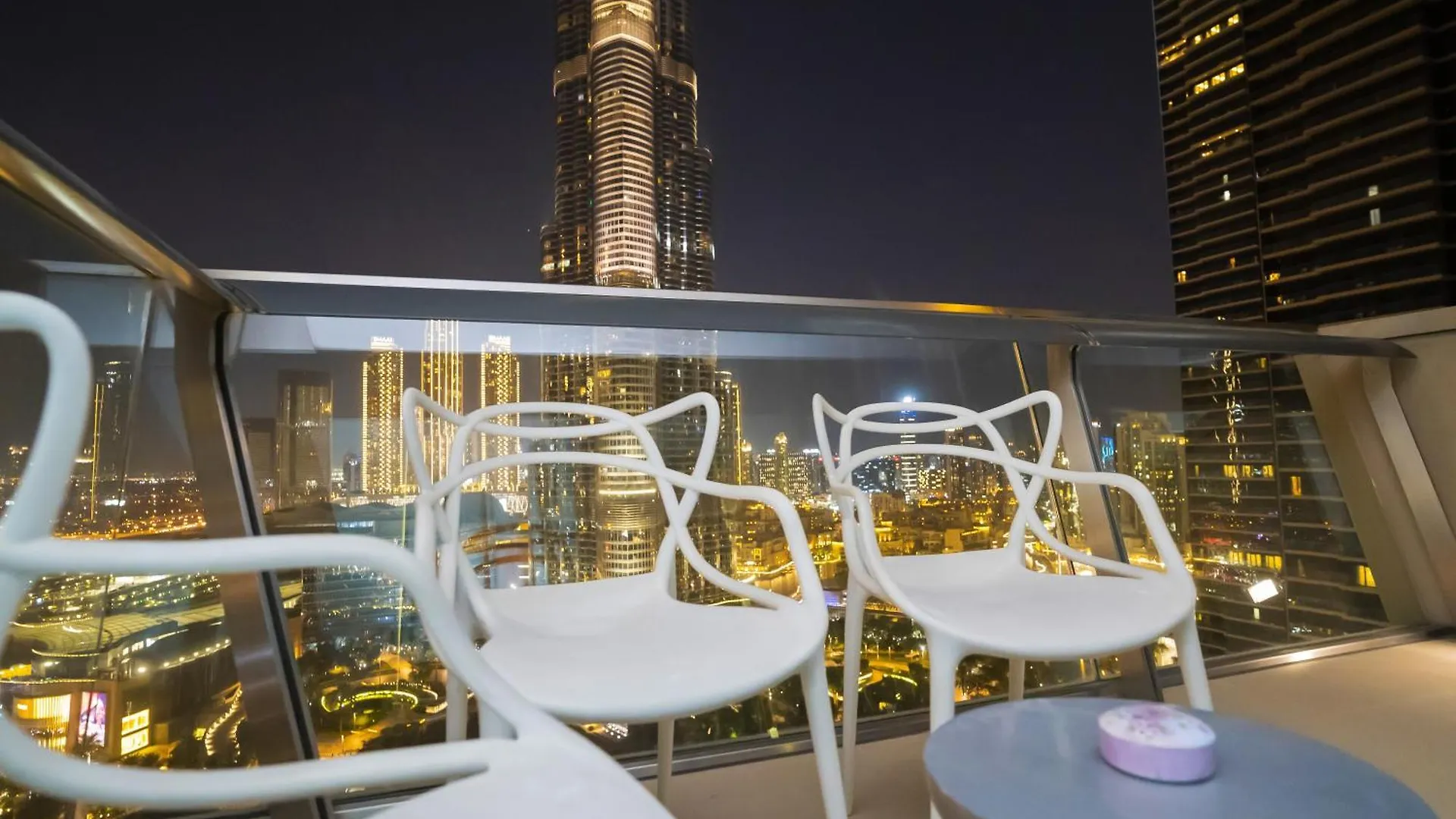 Vacay Lettings - Stunning Burj Khalifa Fountain View Near Dubai Mall