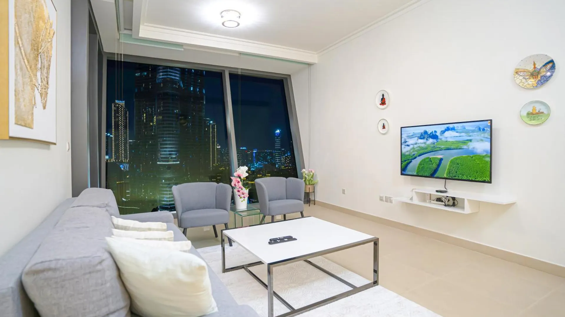 Vacay Lettings - Stunning Burj Khalifa Fountain View Near Dubai Mall