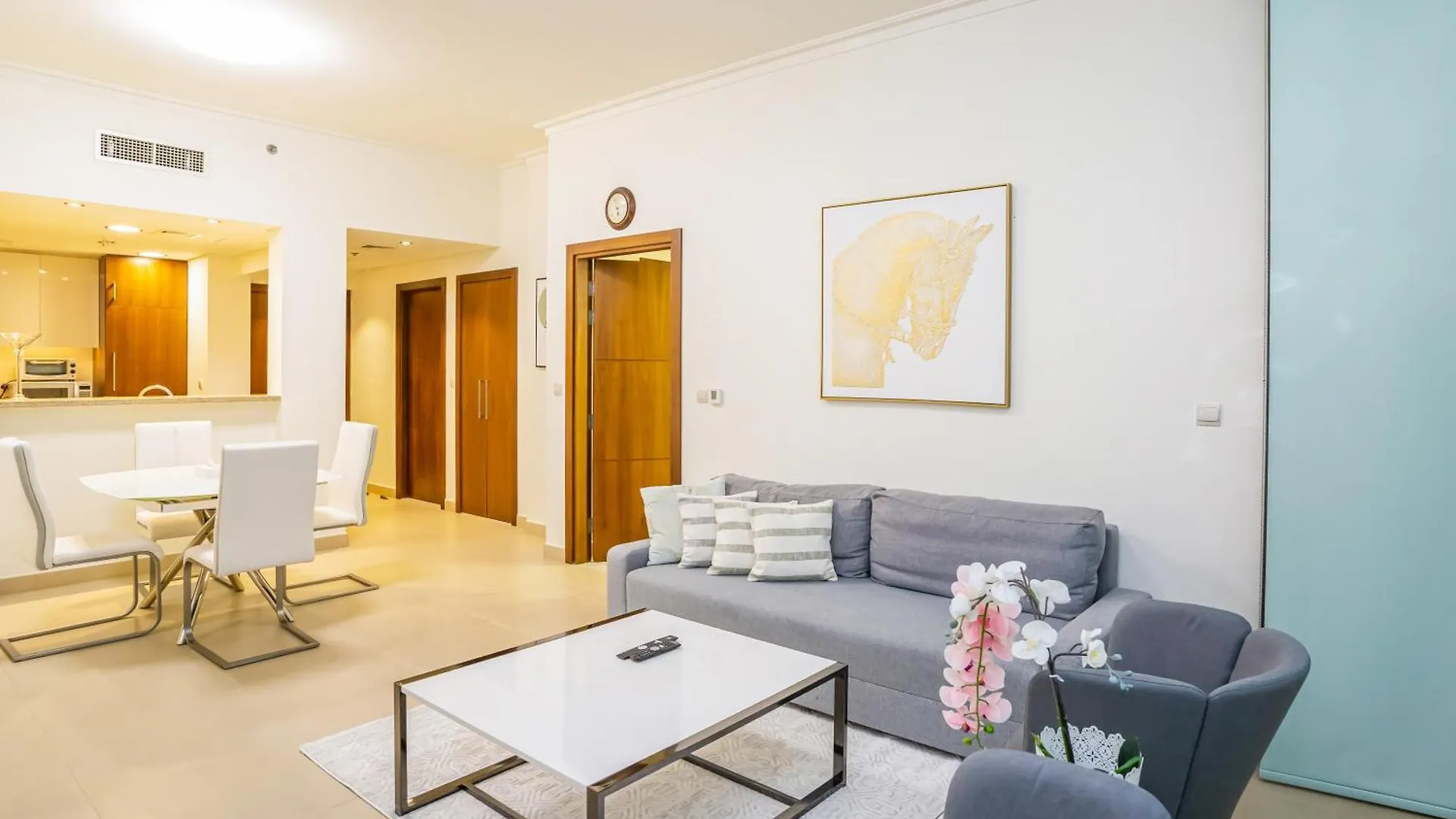 Apartment Vacay Lettings - Stunning Burj Khalifa Fountain View Near Dubai Mall United Arab Emirates